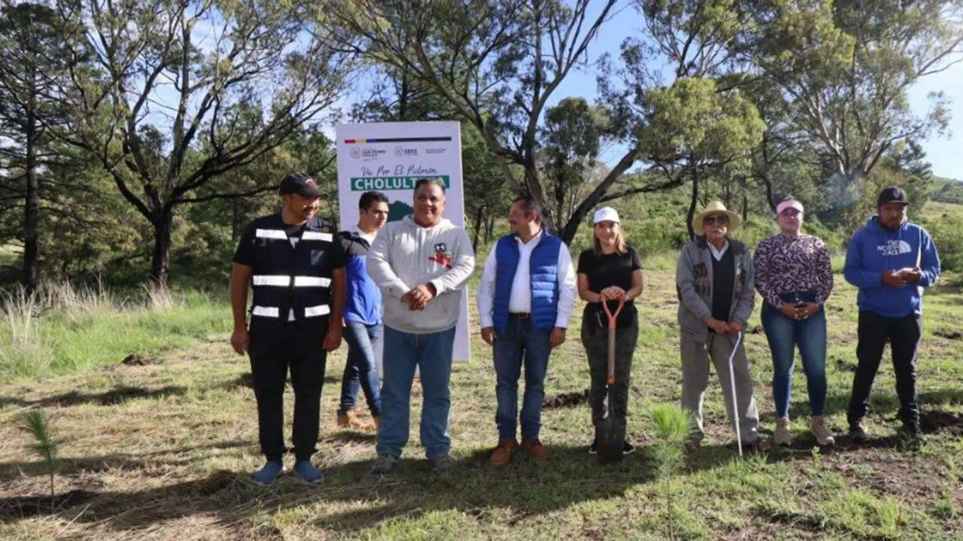 Realizaron la reforestación de 2 mil árboles de ejemplares de ocotes y encinos en el cerro Zapotecas